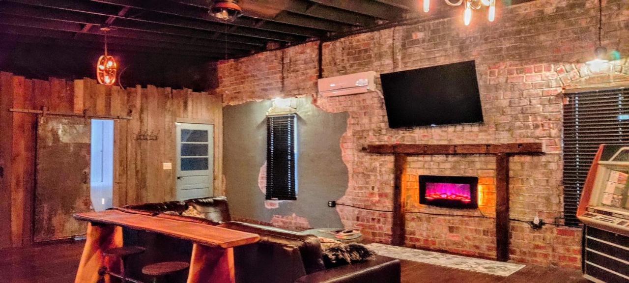 Hocking Hills Rusty Lofts Daire Logan Dış mekan fotoğraf