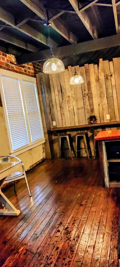 Hocking Hills Rusty Lofts Daire Logan Dış mekan fotoğraf